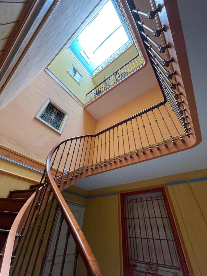 One Bedroom Apartment Place De L'Eglise, Сере Екстер'єр фото